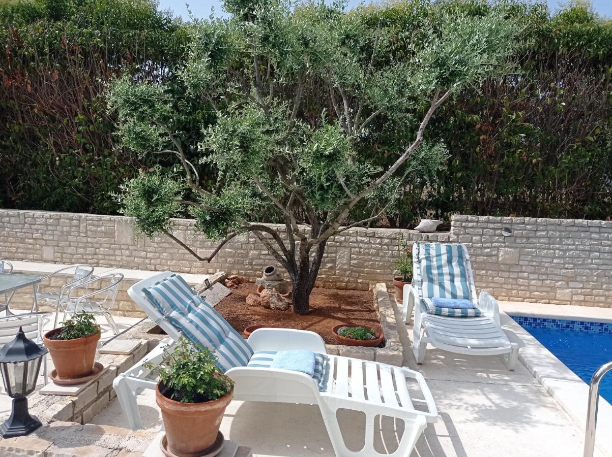 Villa Gregovica &T 2 Pula Dış mekan fotoğraf